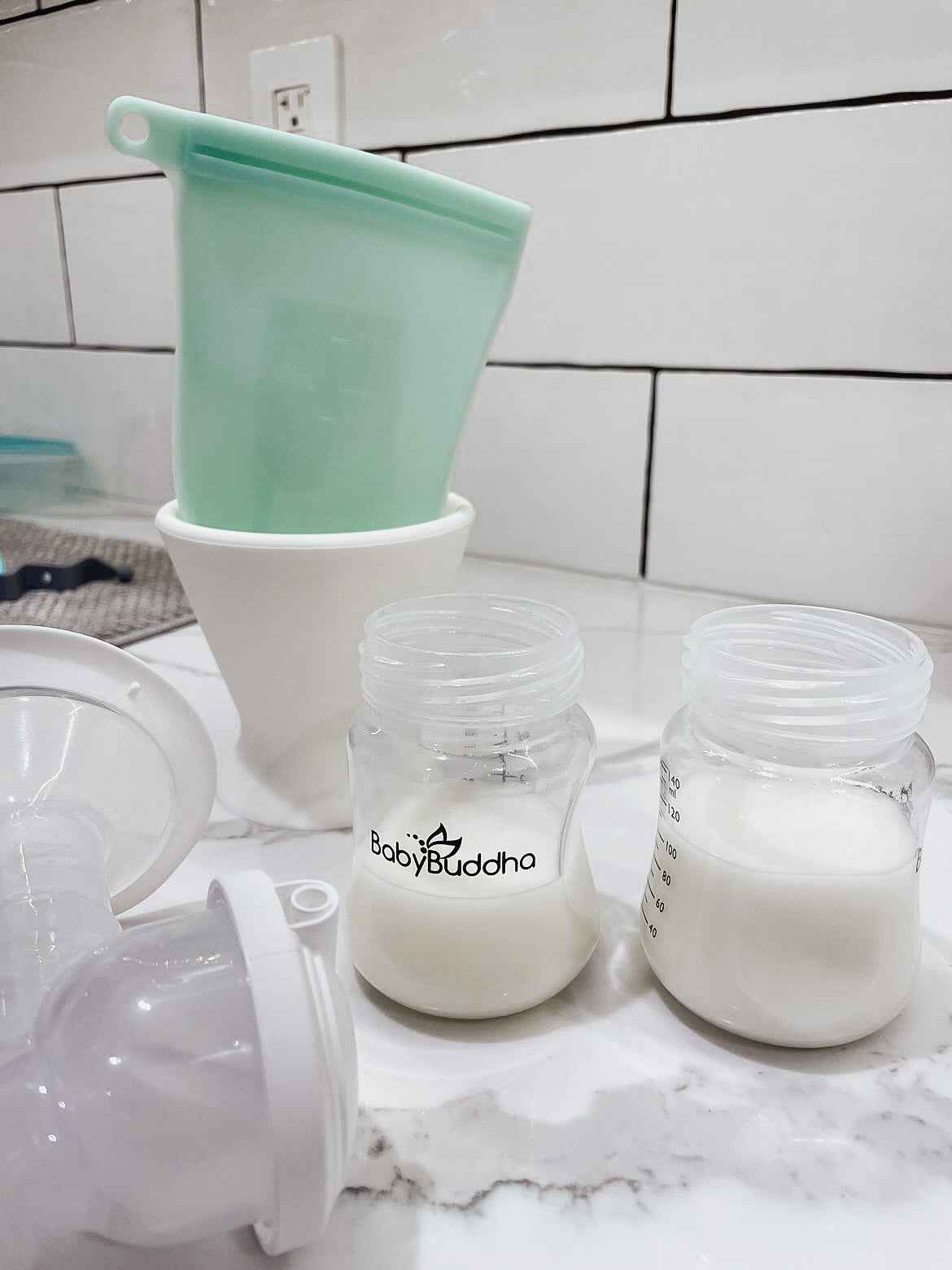 Junobie Infant/Toddler Milk & Snack Storage Bags 4-Pack Bundle (Norah, Dallas, Journey)